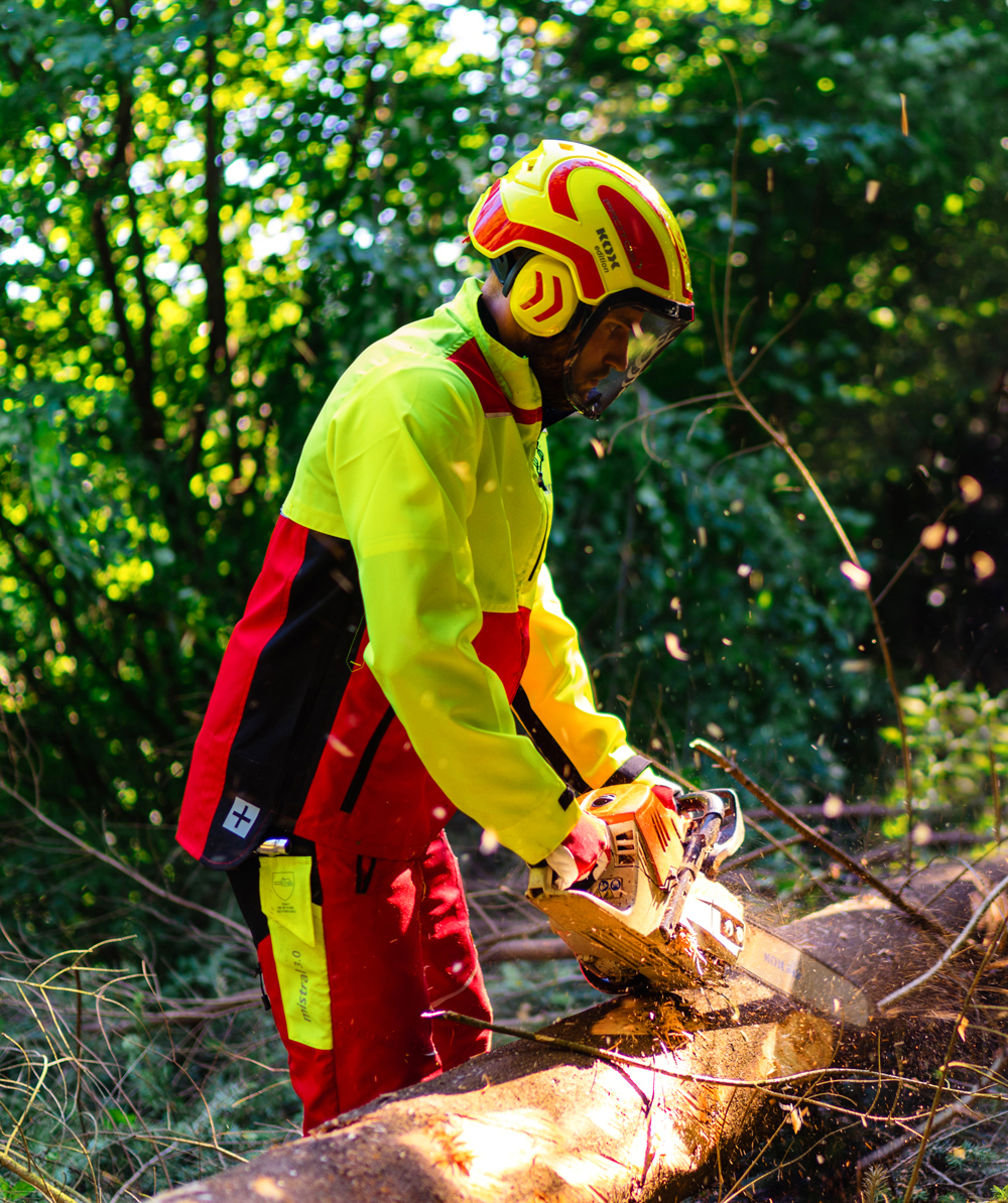 Nouvelle tenue de signalisation anti-coupures STIHL Protect MS